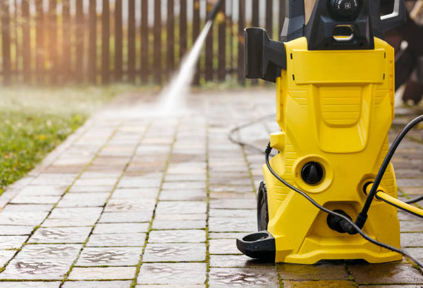 Best Pool Deck Cleaning  in Lampasas, TX